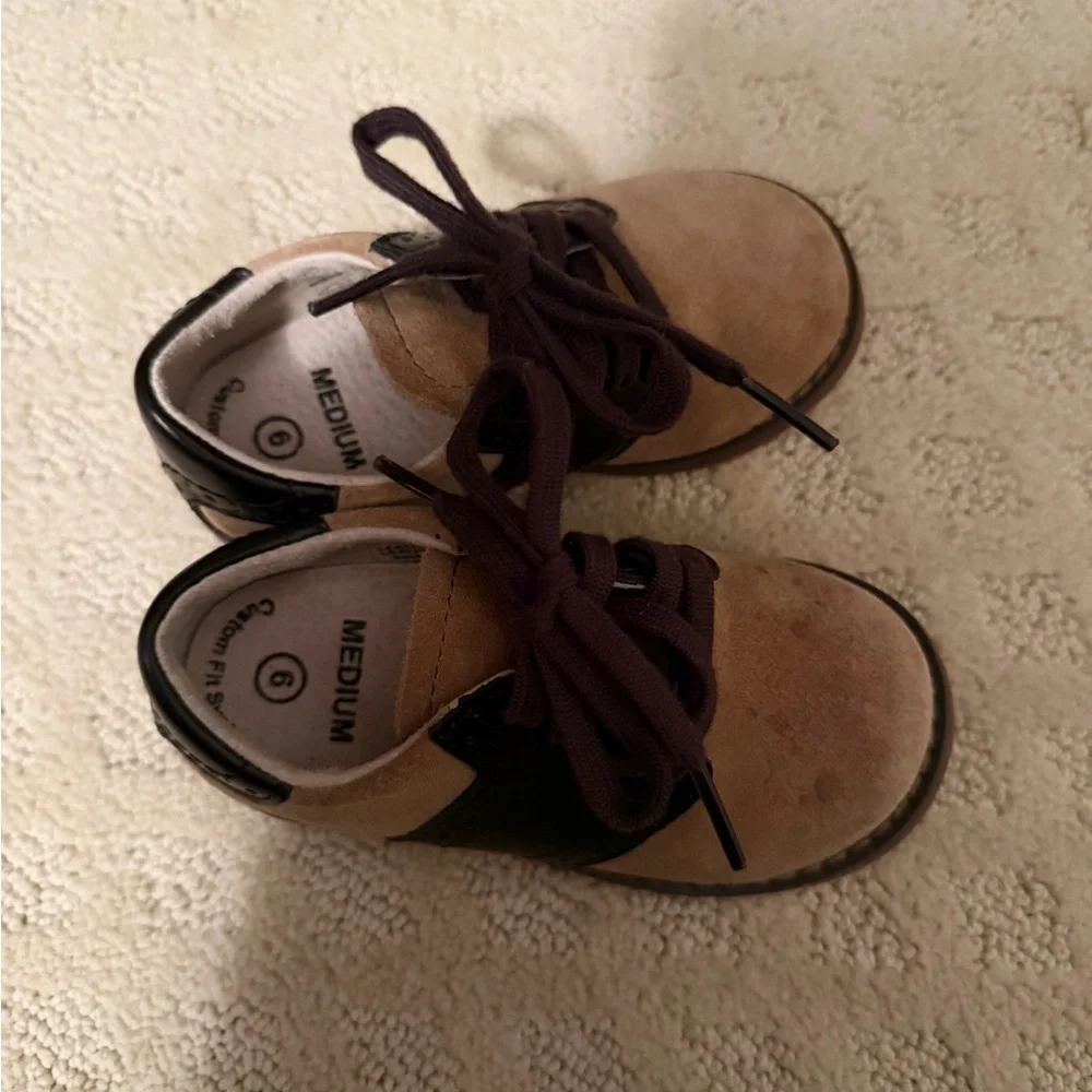 Footmates Tan and Brown Shoes